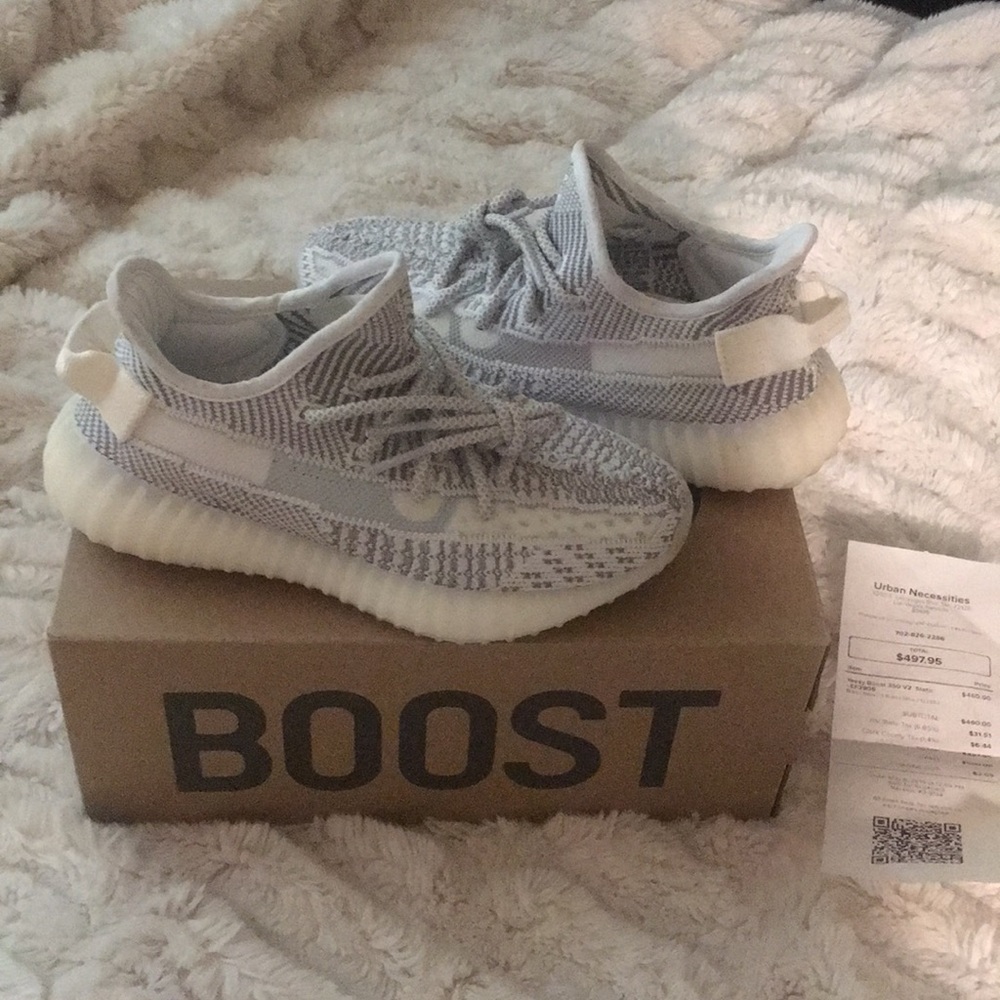 Yeezy Boost 350 V2